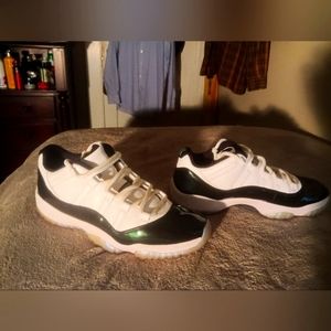 Jordan 11. Retro Low. Emerald, Easter. 528895-145. 2018. Size 12. Like New